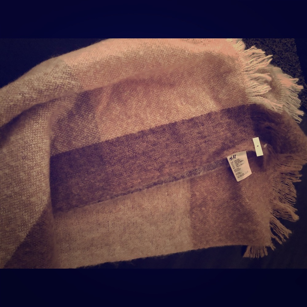 H&M neutrals scarf